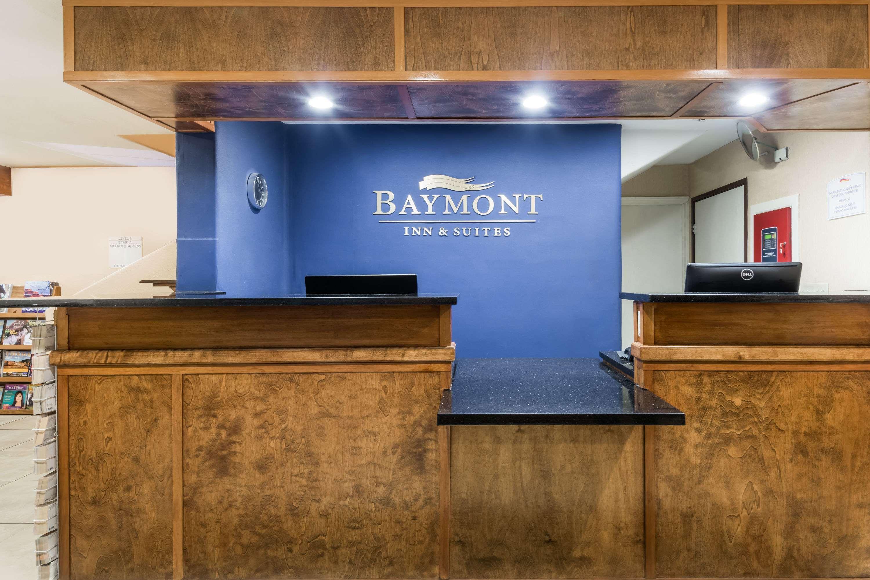 Baymont By Wyndham Santa Fe Hotel Екстериор снимка